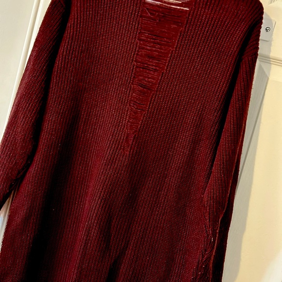 Longline ripped sweater - Picture 3 of 3
